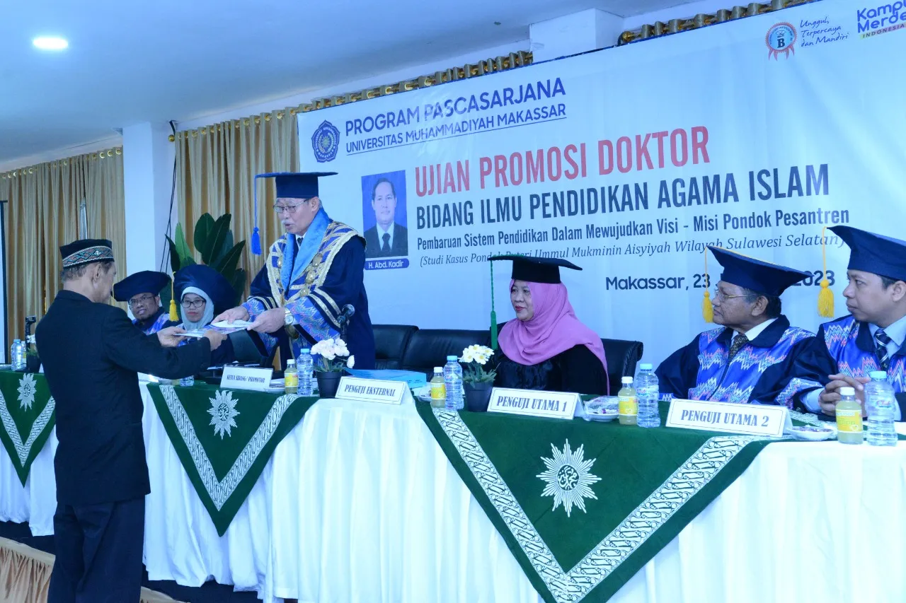 Direktur Pesantren Ummul Mukminin, Alumni Kedua Program Doktor PAI Unismuh Makassar